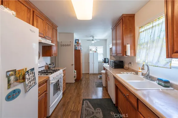 $879,000 | 6123 Edgefield Street, Lakewood, CA 90713