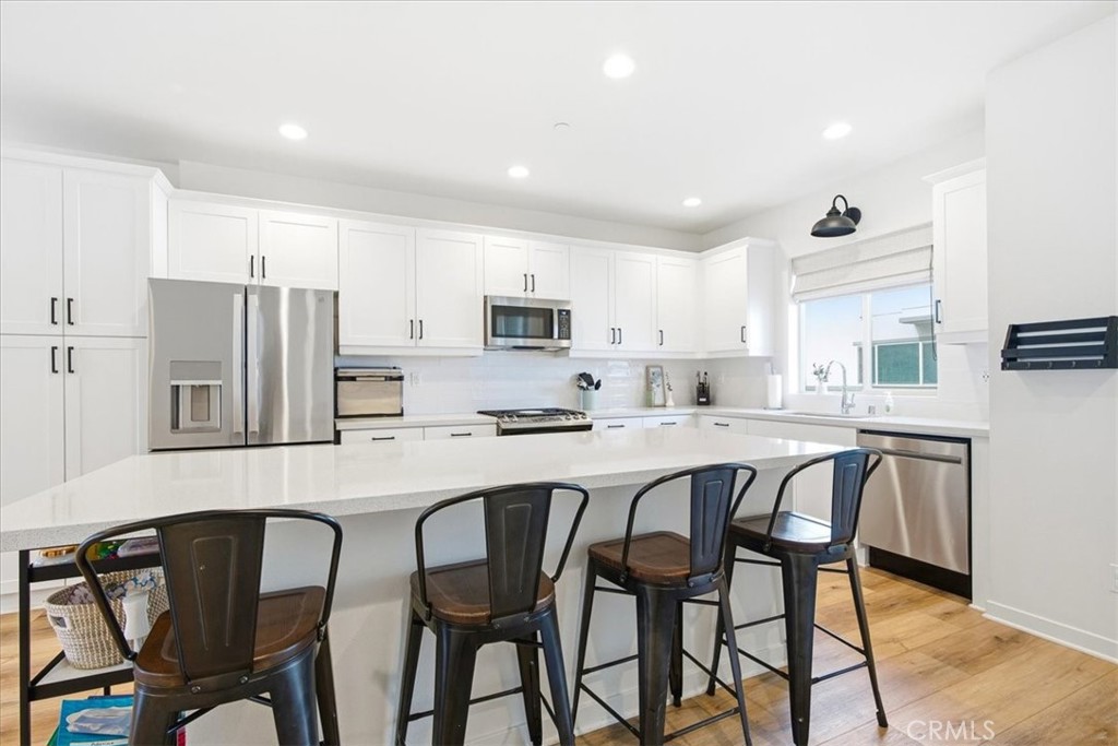 608 Shadowbrook Lake Forest, CA 92610 - Photo 11 of 44