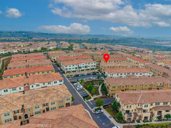 $1,049,900 | 608 Shadowbrook, Lake Forest, CA 92610