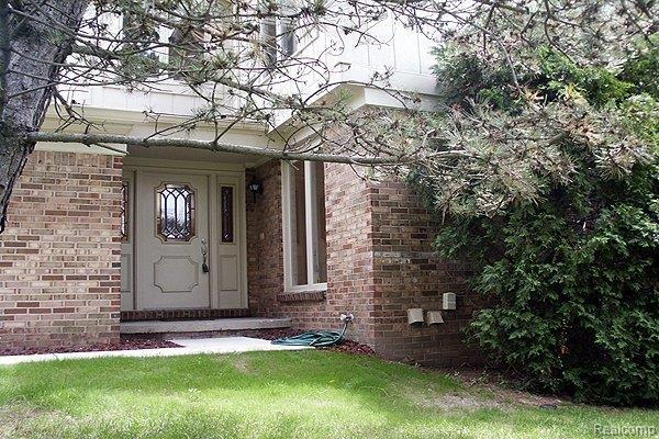Private front entry