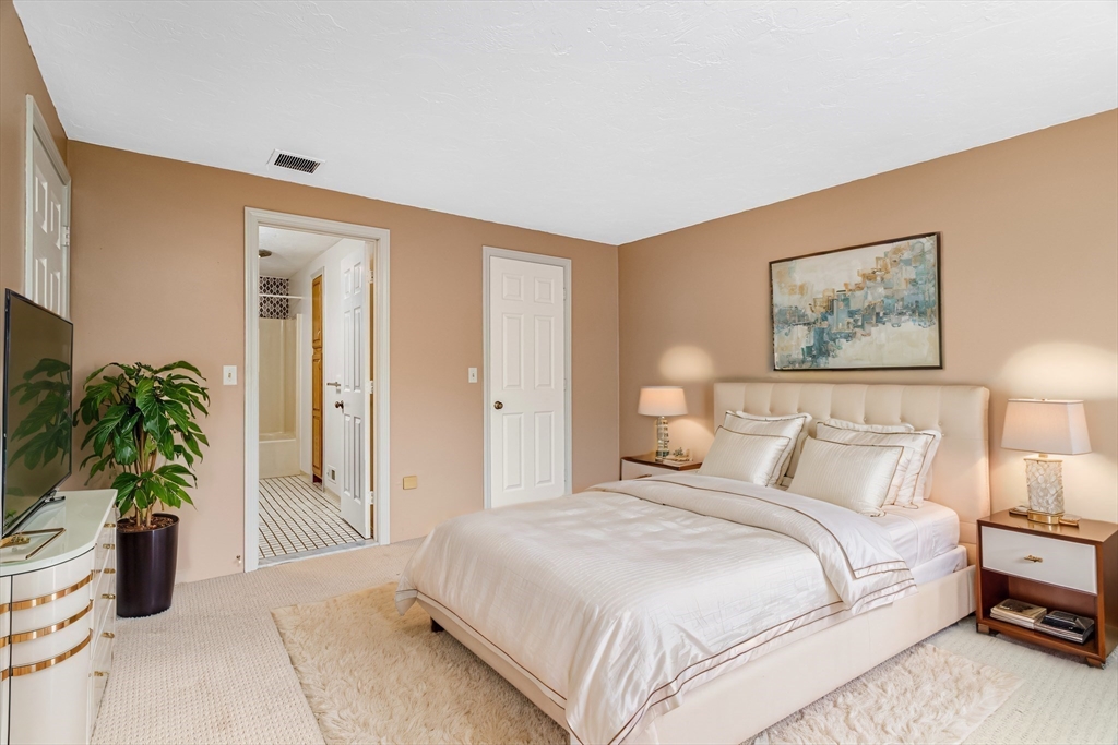 706 Ridgefield Circle, Unit C Clinton, MA 01510 - Photo 16 of 26 Gallery Image 16
