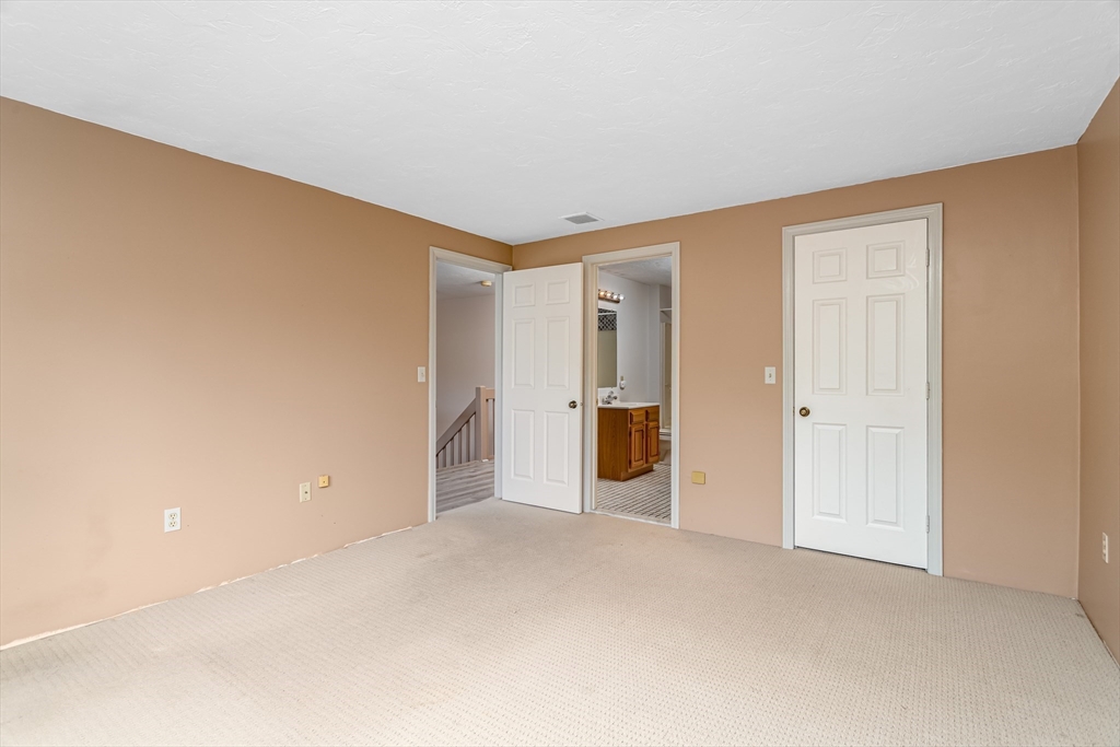 706 Ridgefield Circle, Unit C Clinton, MA 01510 - Photo 17 of 26 Gallery Image 17
