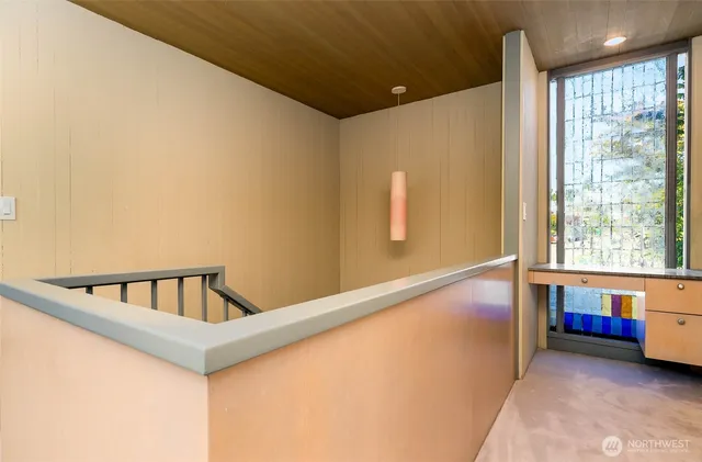 $5,500 | 2343 Northwest 94th Street, Seattle, WA 98117