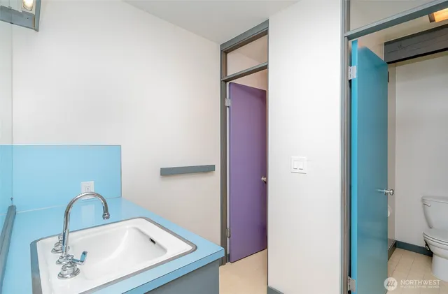 $5,500 | 2343 Northwest 94th Street, Seattle, WA 98117