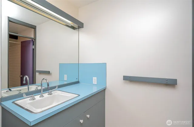 $5,500 | 2343 Northwest 94th Street, Seattle, WA 98117