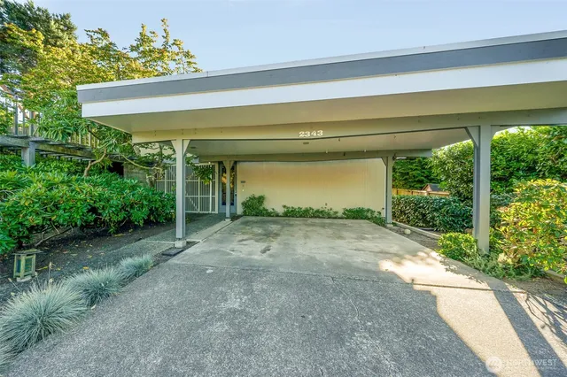 $5,500 | 2343 Northwest 94th Street, Seattle, WA 98117