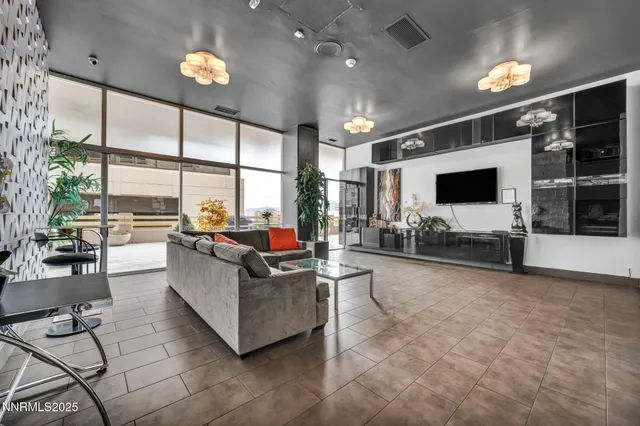 $250,000 | 100 North Arlington Avenue, Unit 22C, Reno, NV 89501