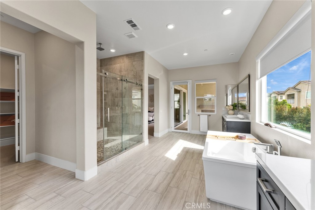 114 Crossover Irvine, CA 92618 - Photo 29 of 51