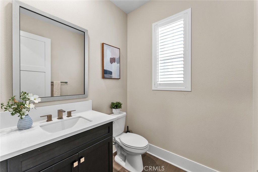 114 Crossover Irvine, CA 92618 - Photo 6 of 51