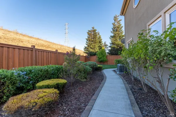 $1,450,000 | 628 Stephen Court, Benicia, CA 94510