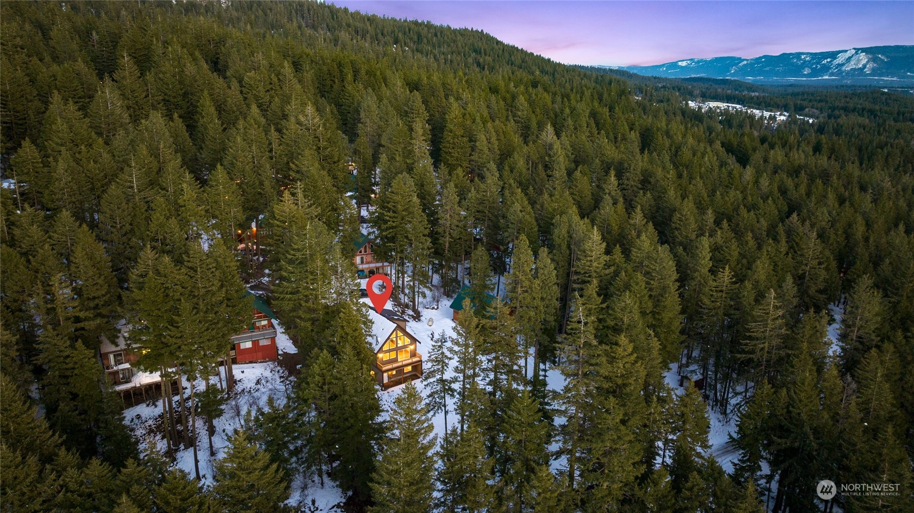 1089 Highland Loop Ronald, WA 98940 - Photo 3 of 40 a view of a city with lush green forest