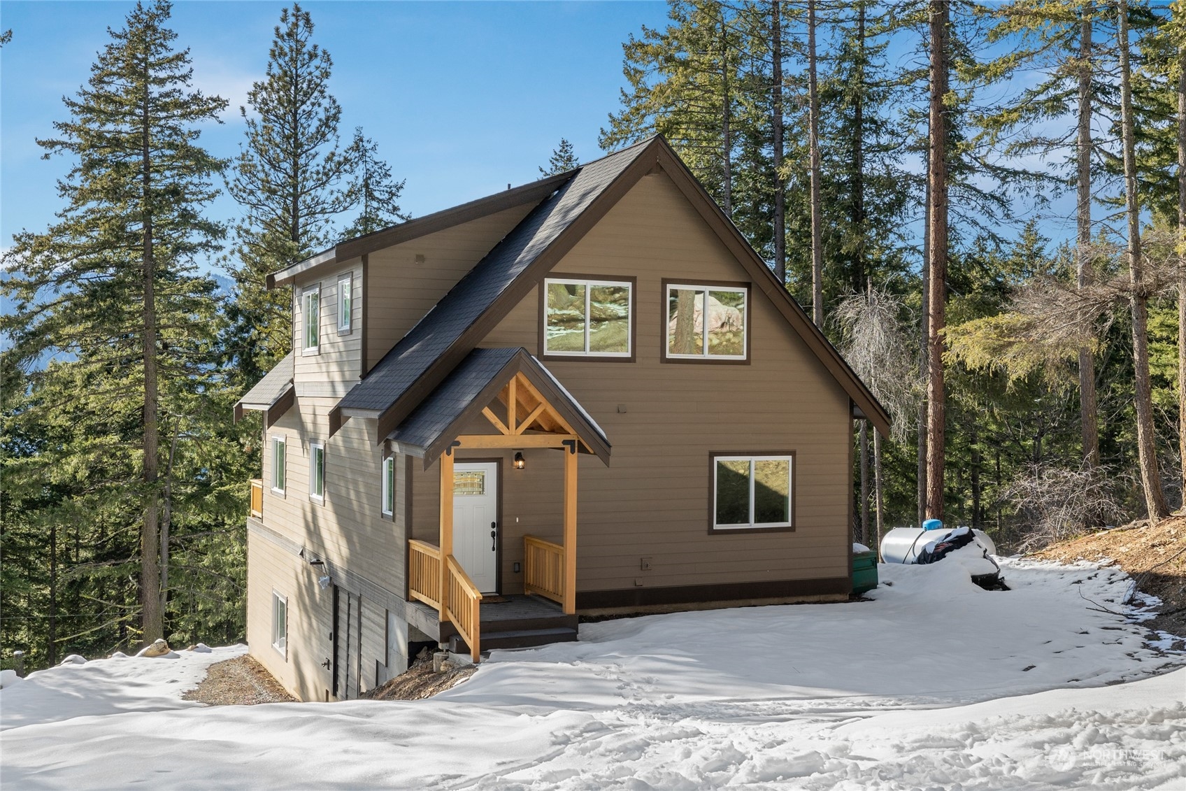 1089 Highland Loop Ronald, WA 98940 - Photo 34 of 40 a view of a house with a yard
