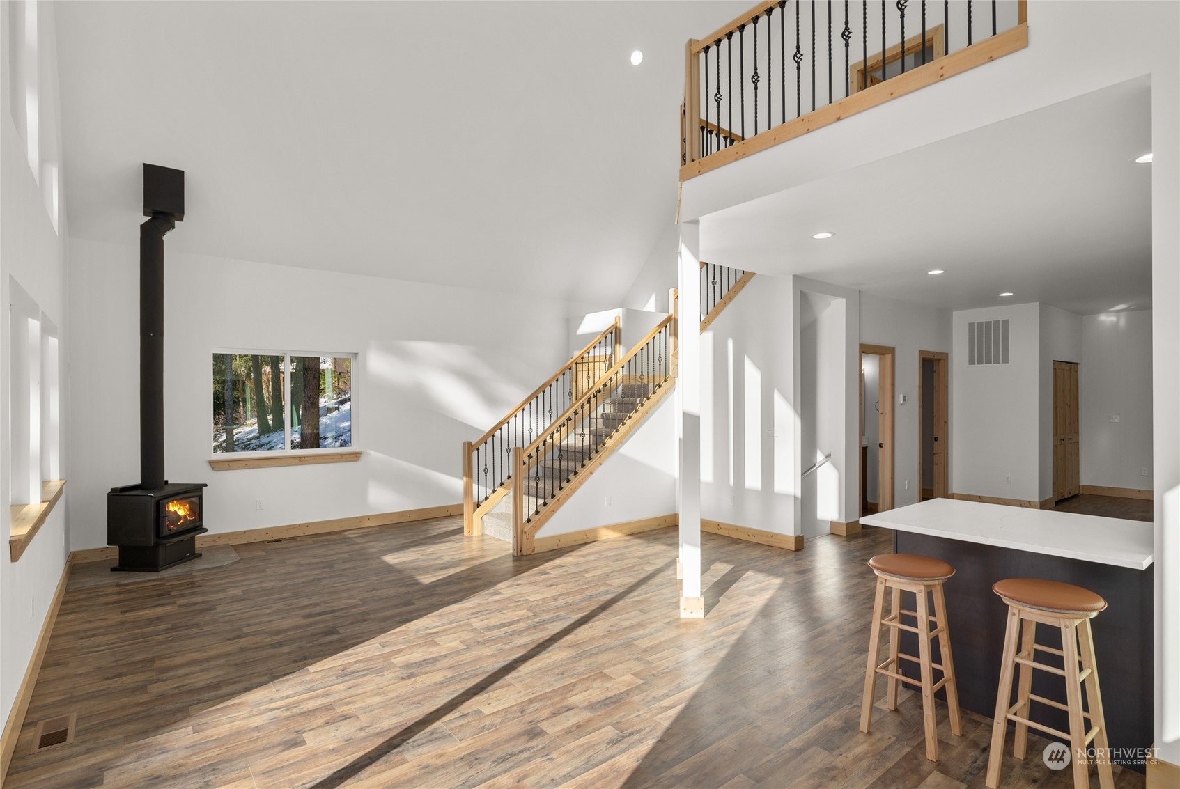 1089 Highland Loop Ronald, WA 98940 - Photo 10 of 40 a view of entryway and hall with wooden floor