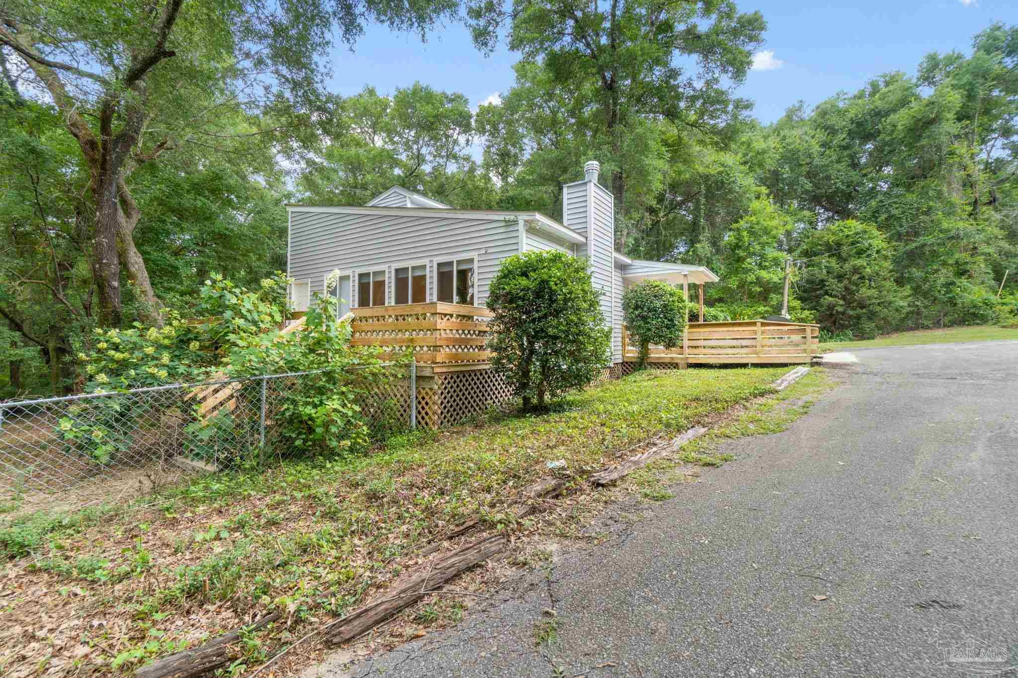 4844 Shell Road Milton, FL 32583 - Photo 4 of 50
