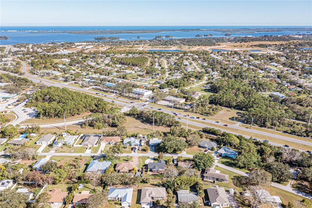 438 Columbus Street Sebastian, FL 32958 - Photo 31 of 32 a view of city and ocean