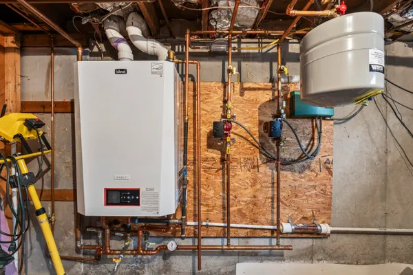 $299,000 | 9 Gerald Street, Bath, ME 04530