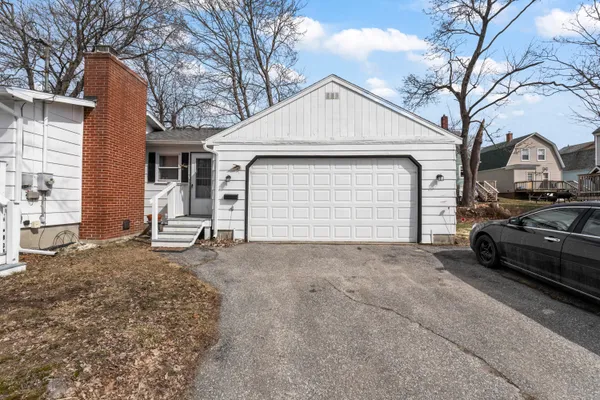 $299,000 | 9 Gerald Street, Bath, ME 04530