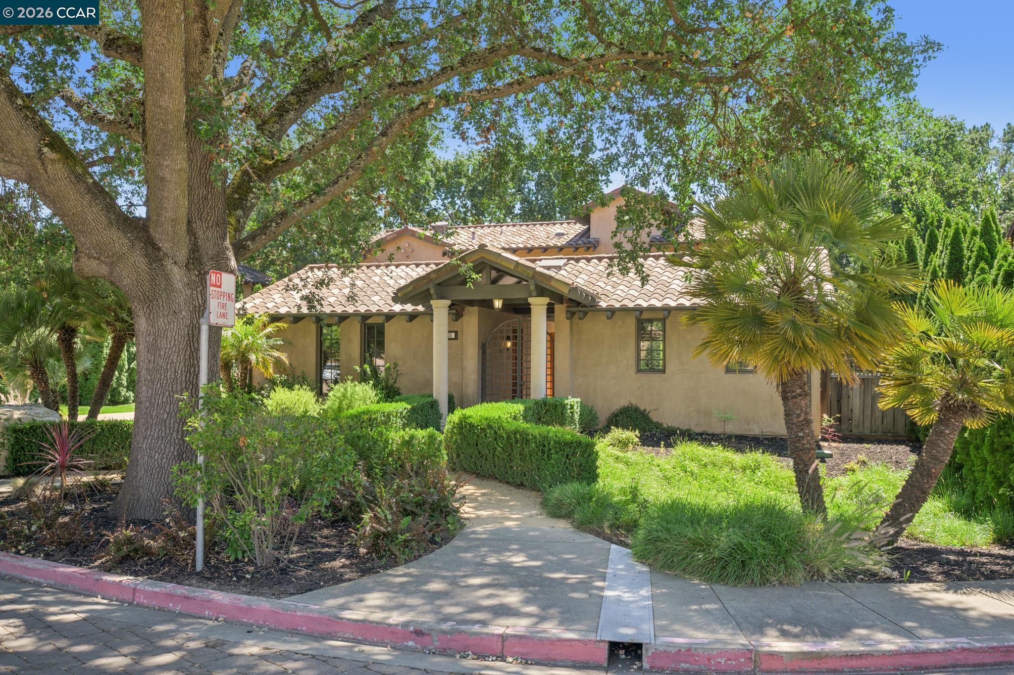 35 Rhett Place Danville, CA 94526 - Photo 7 of 69