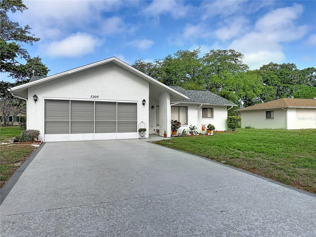5309 Bayonne Avenue Spring Hill, FL 34608 - Photo 6 of 57