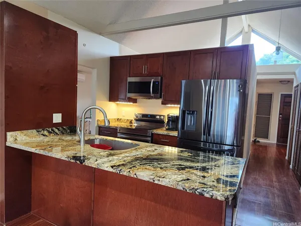 $1,200,000 | 94-357 Kaholo Street, Mililani, HI 96789