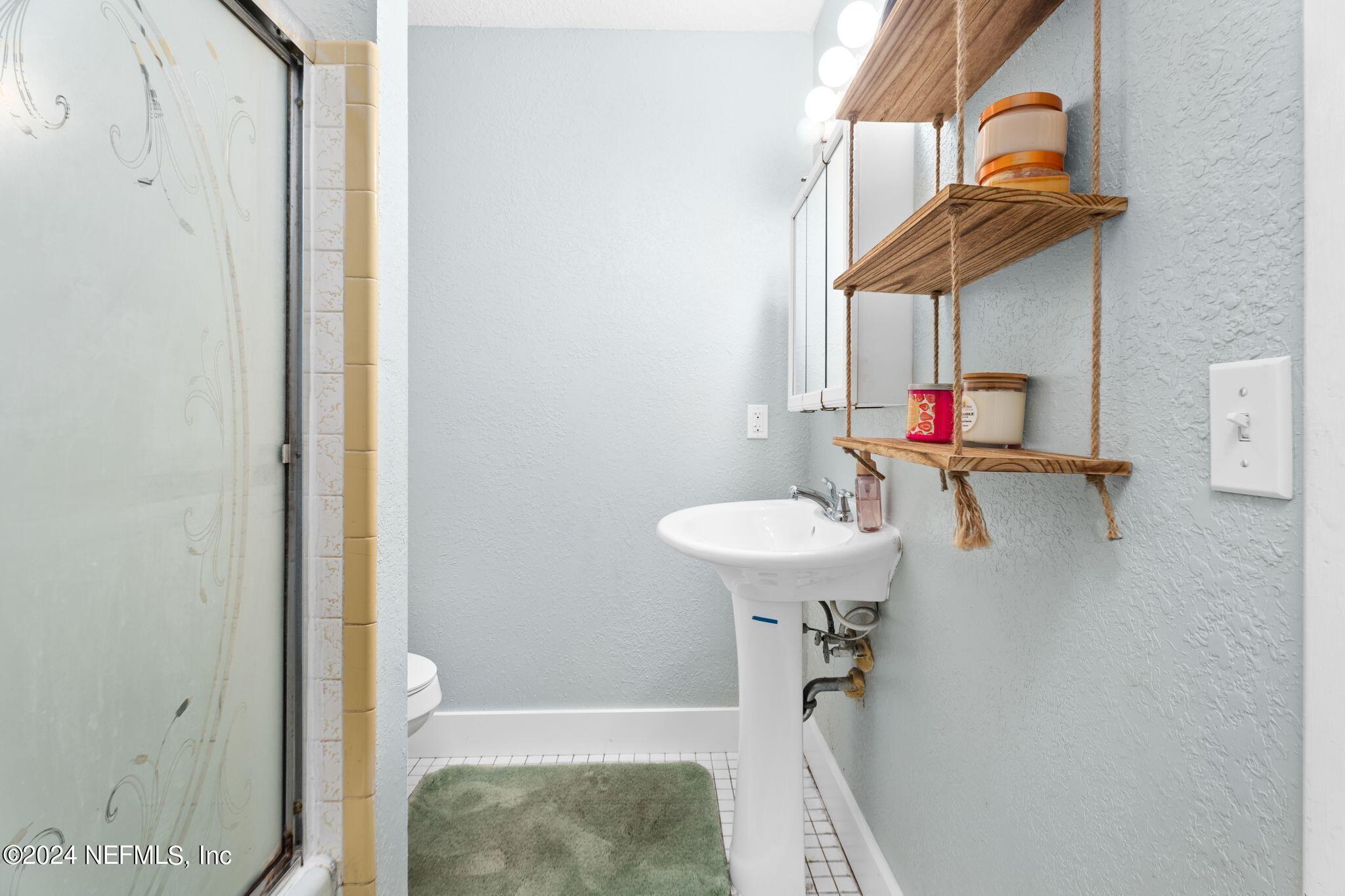 6534 Kings Rd -5
