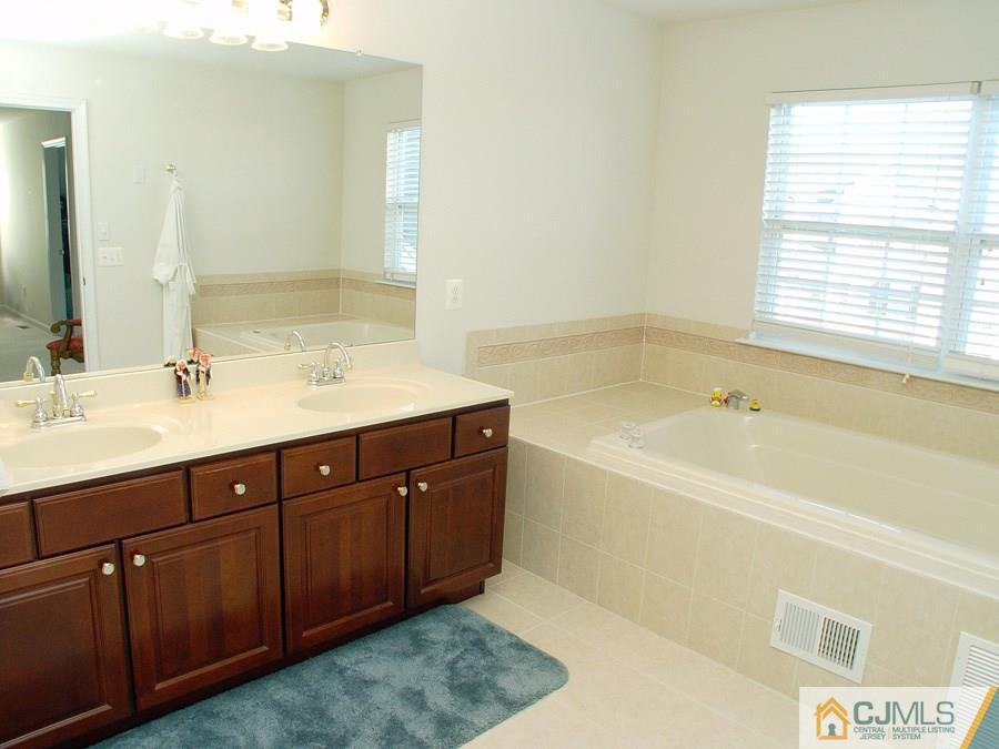 3 Colts Run Road Princeton, NJ 08540 - Photo 13 of 21 Gallery Image 13