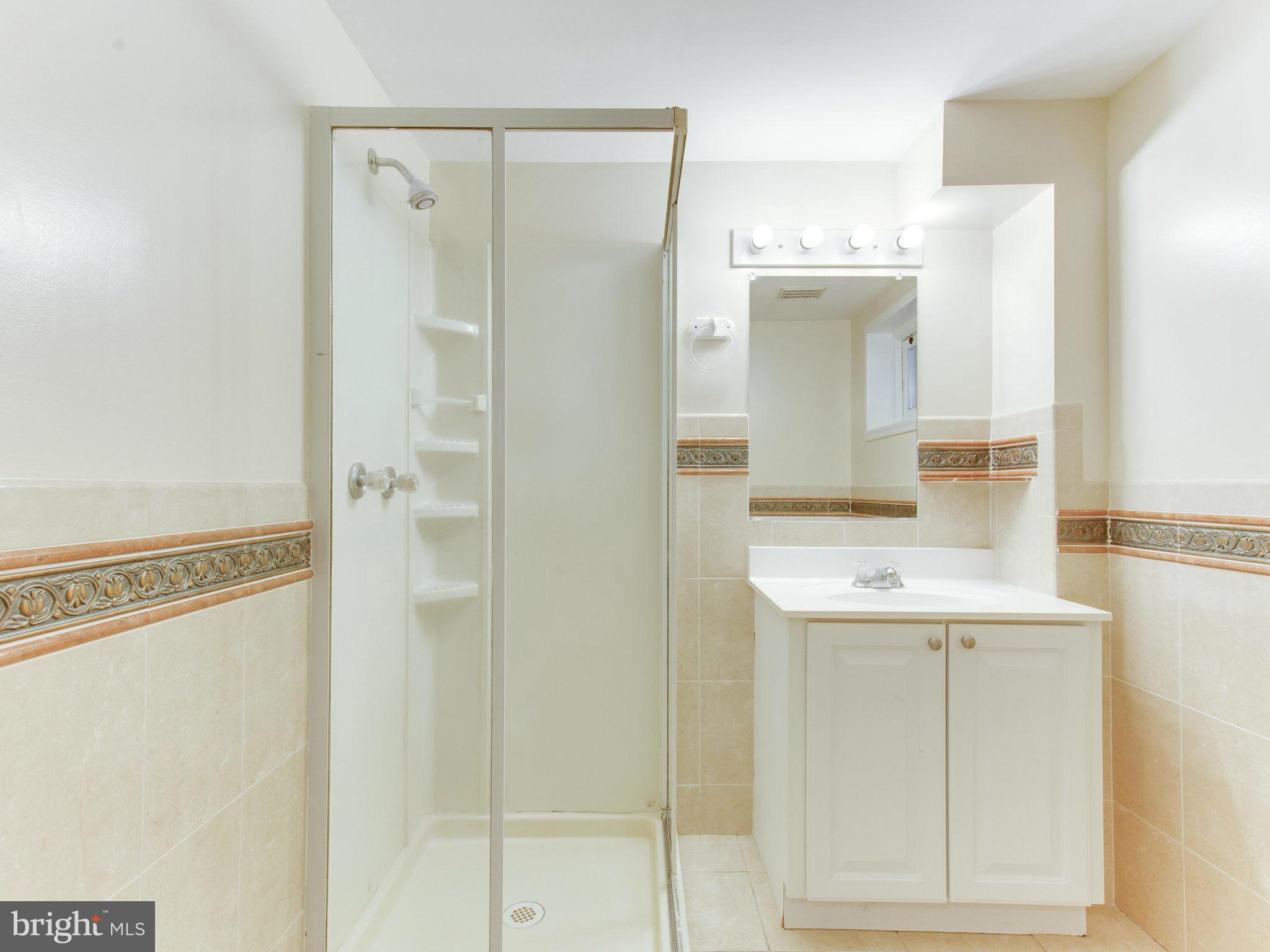 1102 Gresham Road Silver Spring, MD 20904 - Photo 24 of 30 Bath