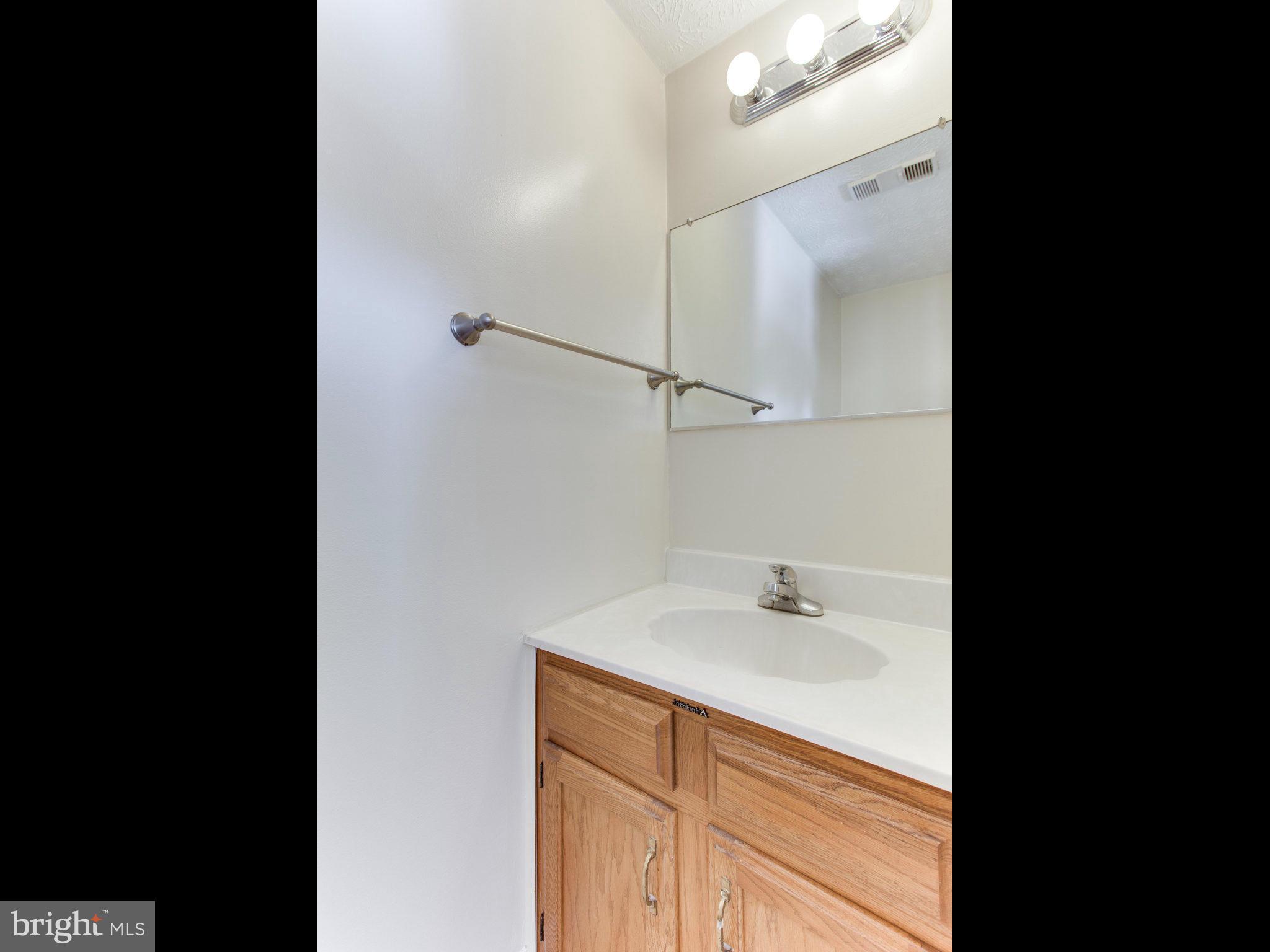 1102 Gresham Road Silver Spring, MD 20904 - Photo 4 of 30 Bath