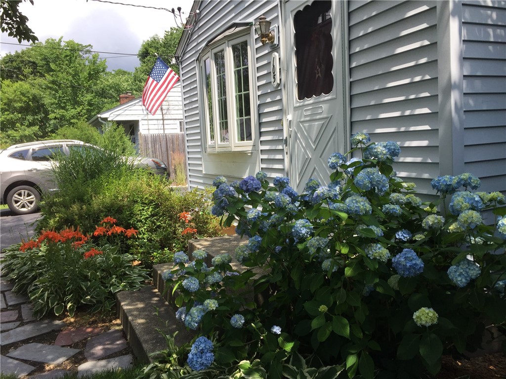 105 Lockhaven Road Warwick, RI 02889 - Photo 32 of 36