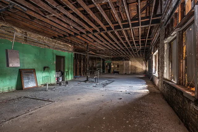 $1,250,000 | 100 East 51st Street, Chicago, IL 60615