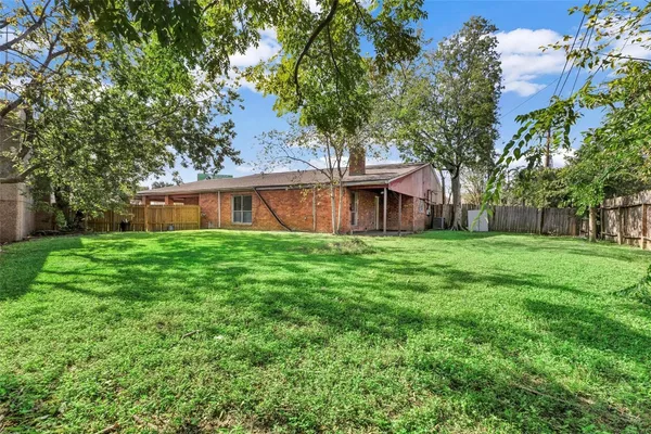 $1,750 | 8002 Beechnut Street, Houston, TX 77036