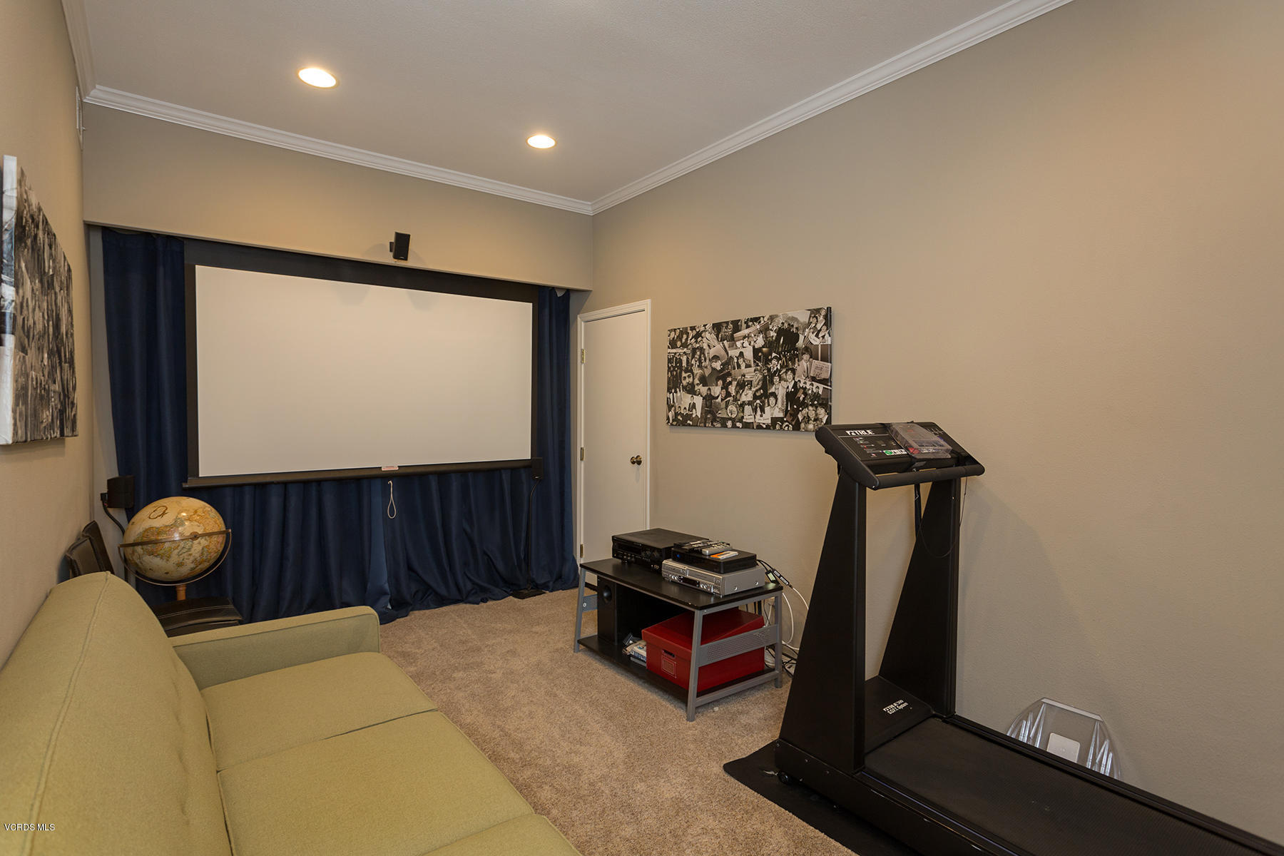 558 Rustic Hills Drive Simi Valley, CA 93065 - Photo 20 of 50 a room with furniture and a window