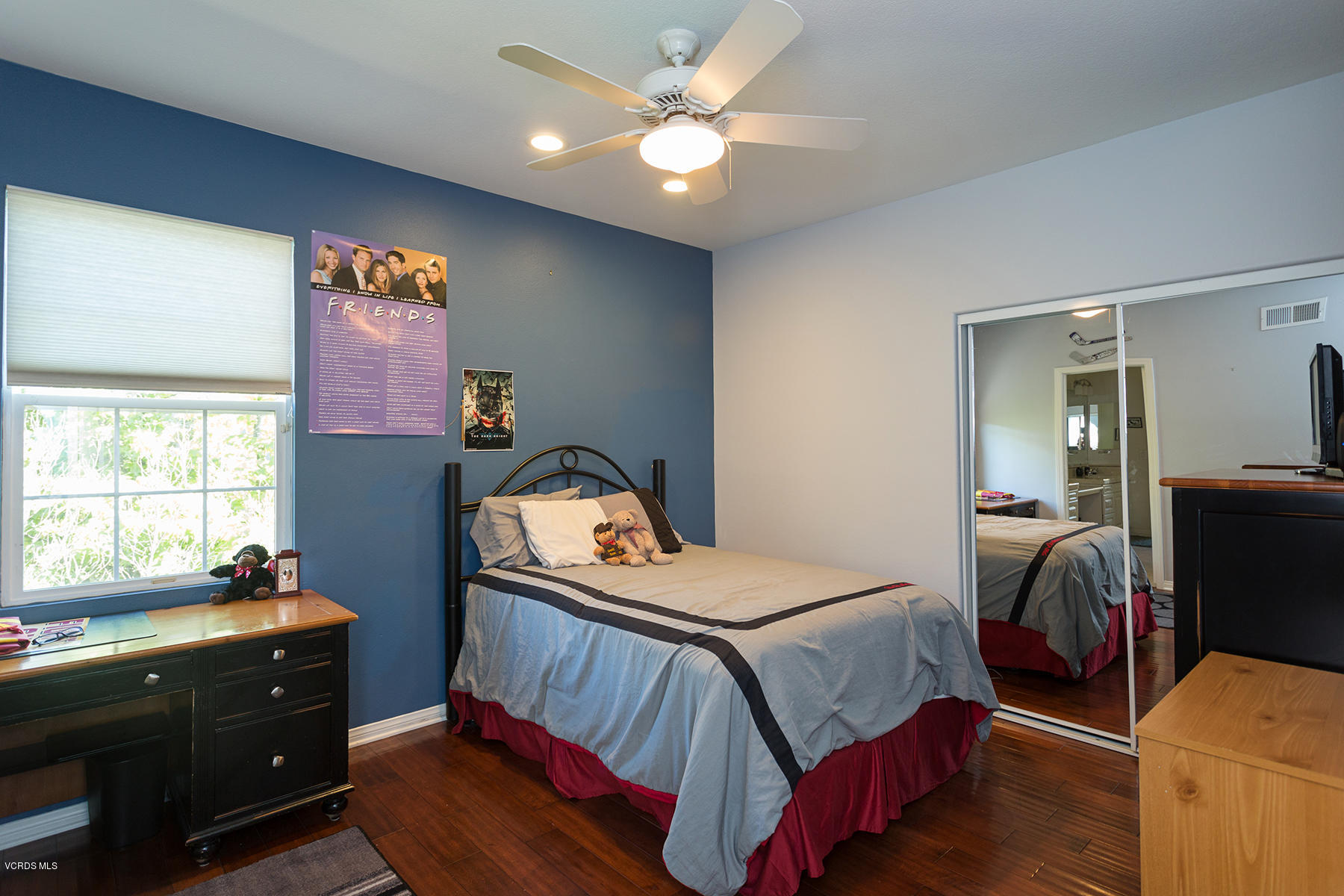 558 Rustic Hills Drive Simi Valley, CA 93065 - Photo 38 of 50 a bedroom with a bed and a dresser