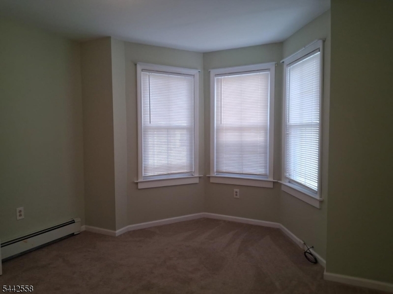 58 Thompson Street Raritan, NJ 08869 - Photo 10 of 11