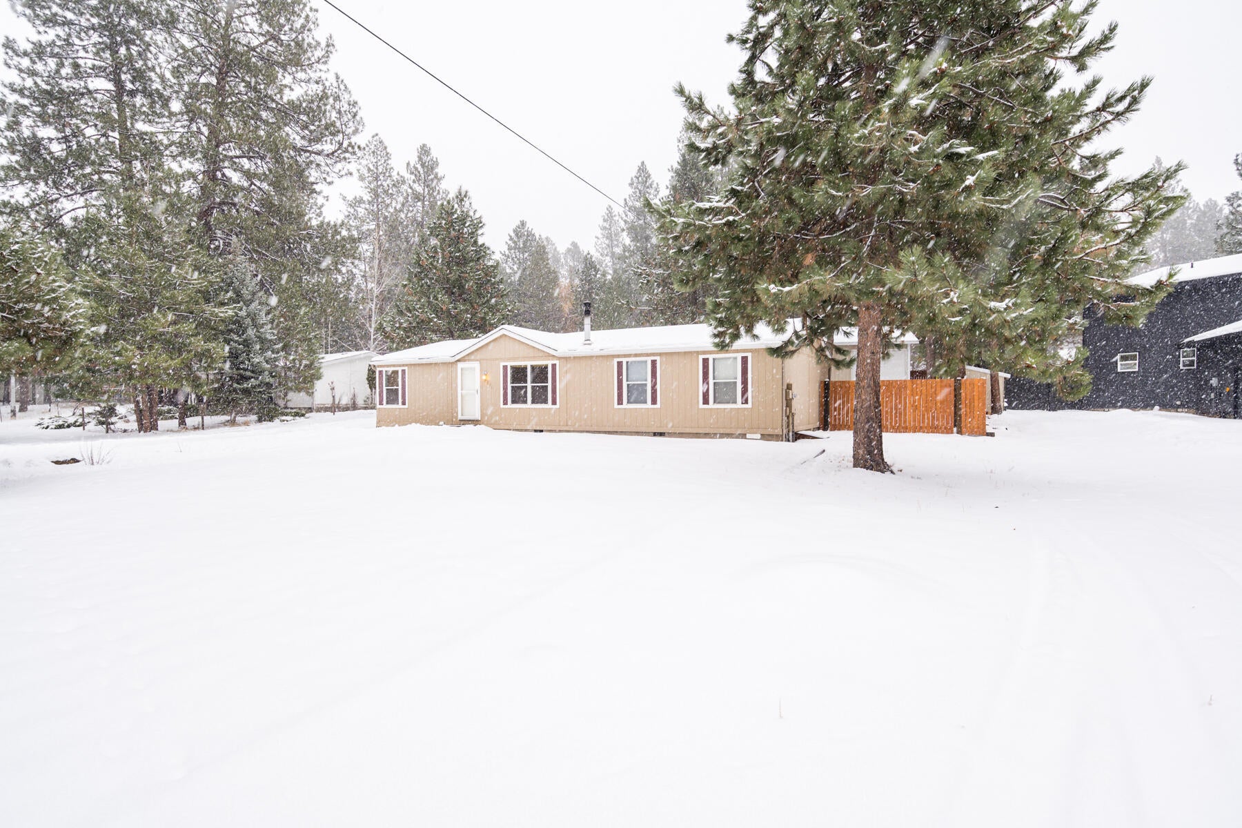 19271 Indian Summer Road Bend, OR 97702 - Photo 45 of 48 JH5_8100