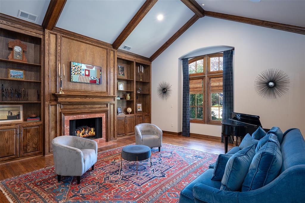 4422 Pomona Road Dallas, TX 75209 - Photo 11 of 34 a living room with furniture rug and fireplace