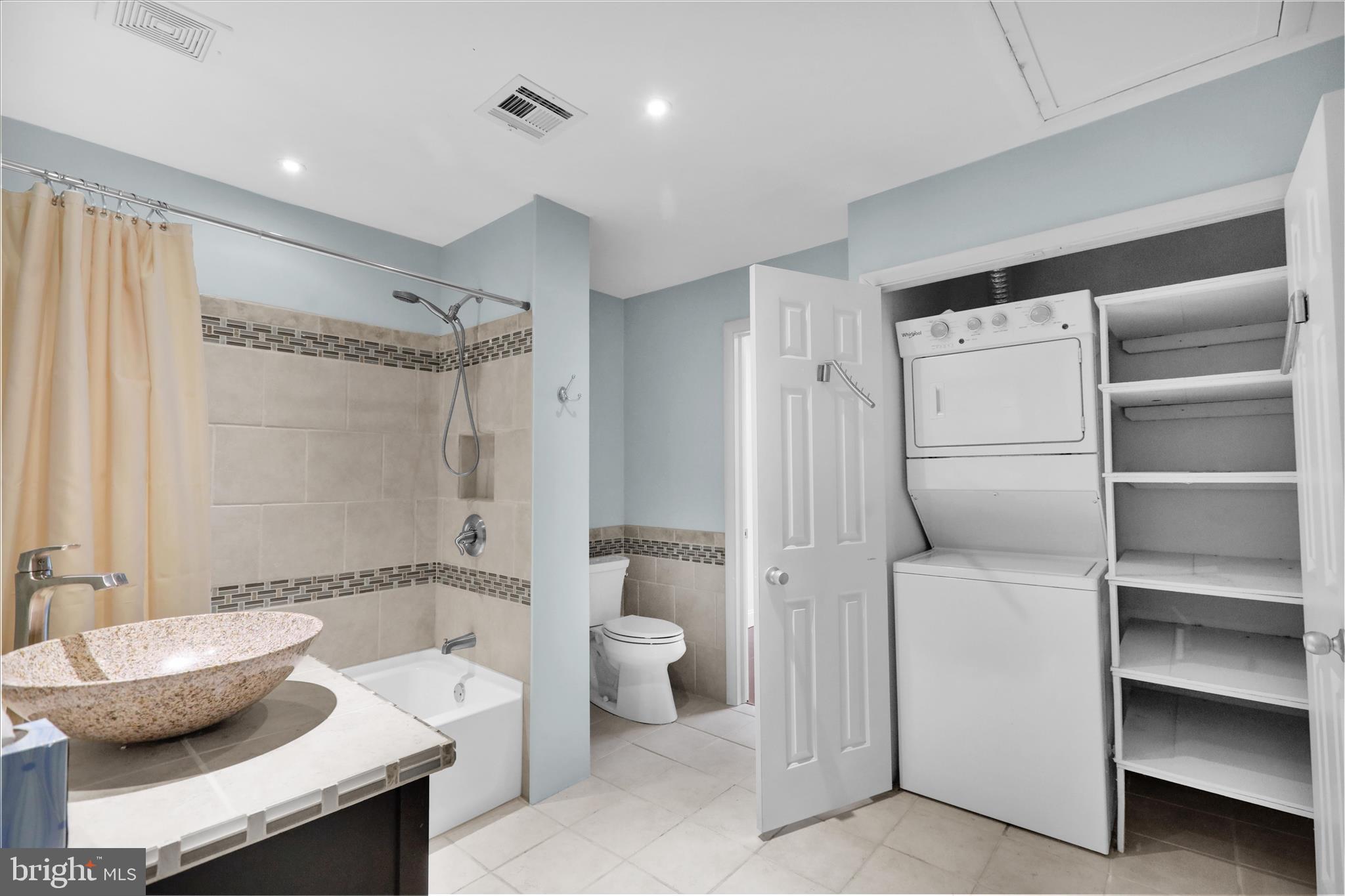 72 Azalea Way Reading, PA 19606 - Photo 15 of 27 360_2221