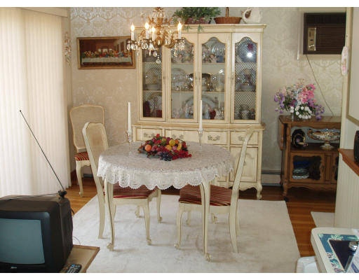 56 Nowell Road Melrose, MA 02176 - Photo 3 of 7 Gallery Image 3