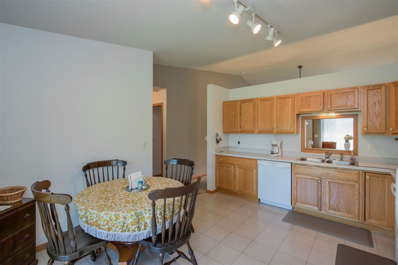 2291 Holiday Road Coralville, IA 52241 - Photo 3 of 25 Gallery Image 3