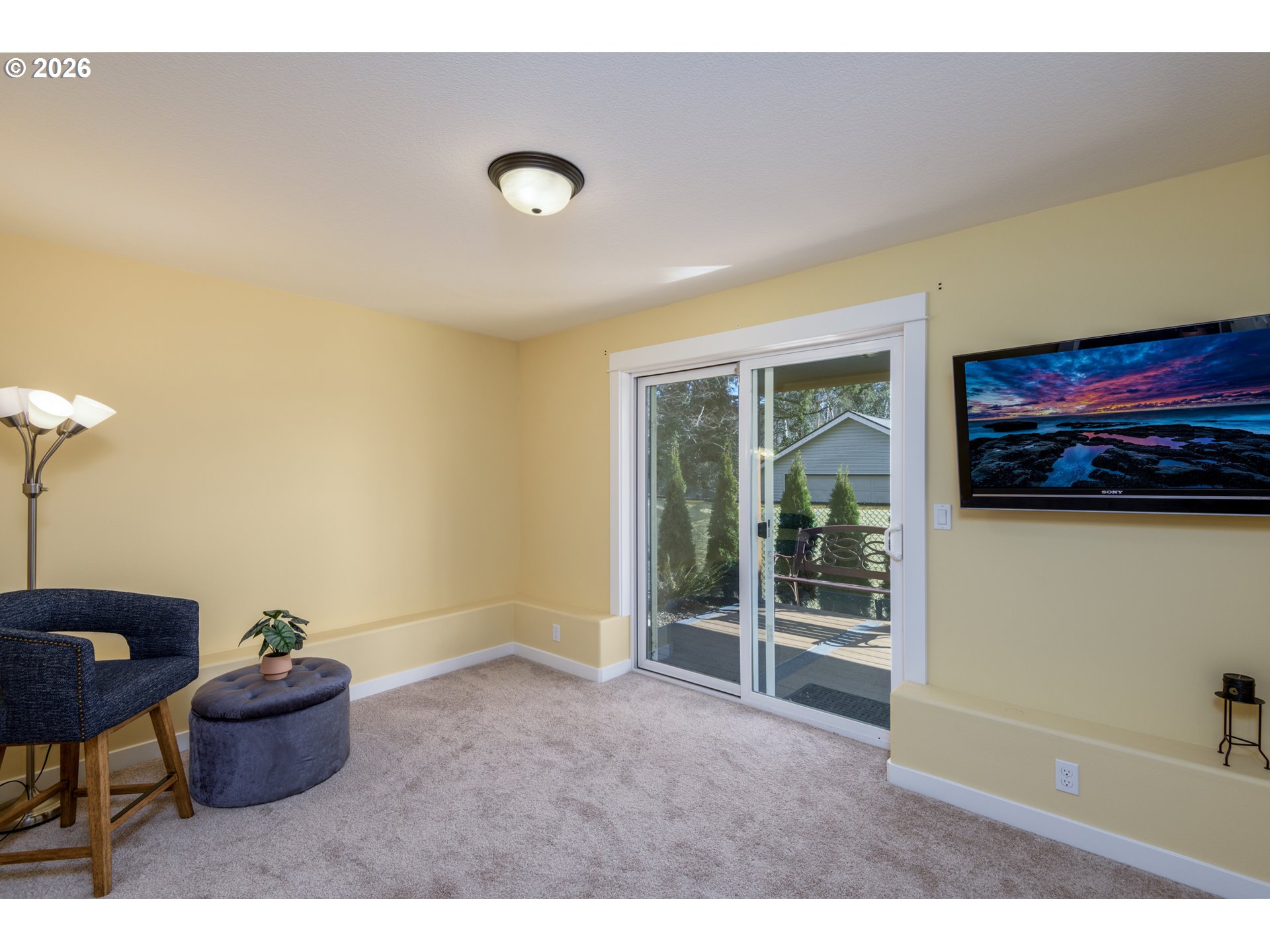 5300 Northeast 49th Street Neotsu, OR 97364 - Photo 39 of 48 a living room with furniture