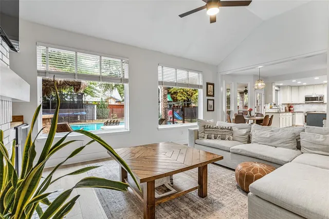 $4,200 | 5325 Cambridge Court, Grapevine, TX 76051