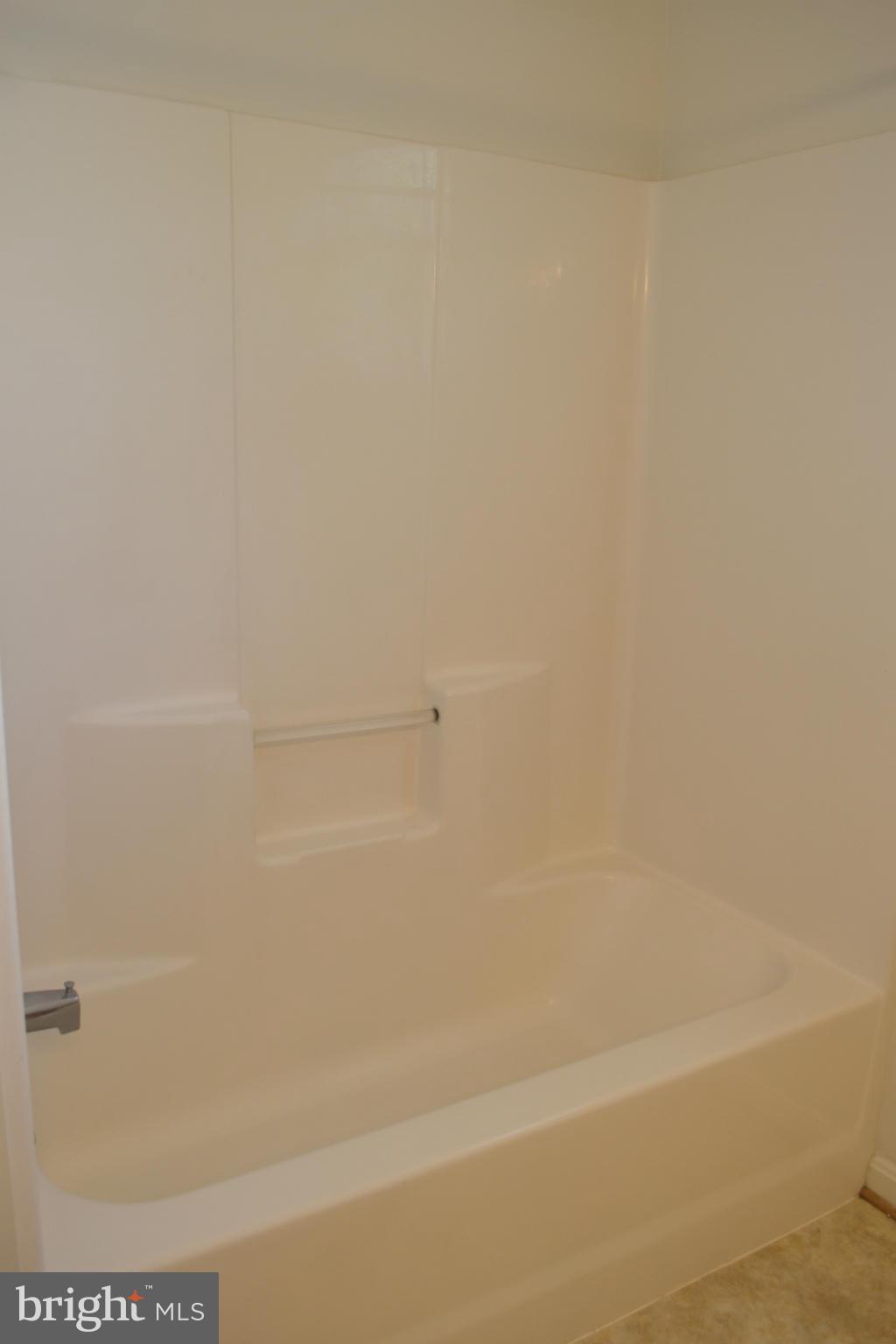 11210 Rawhide Road Lusby, MD 20657 - Photo 4 of 23 Bath
