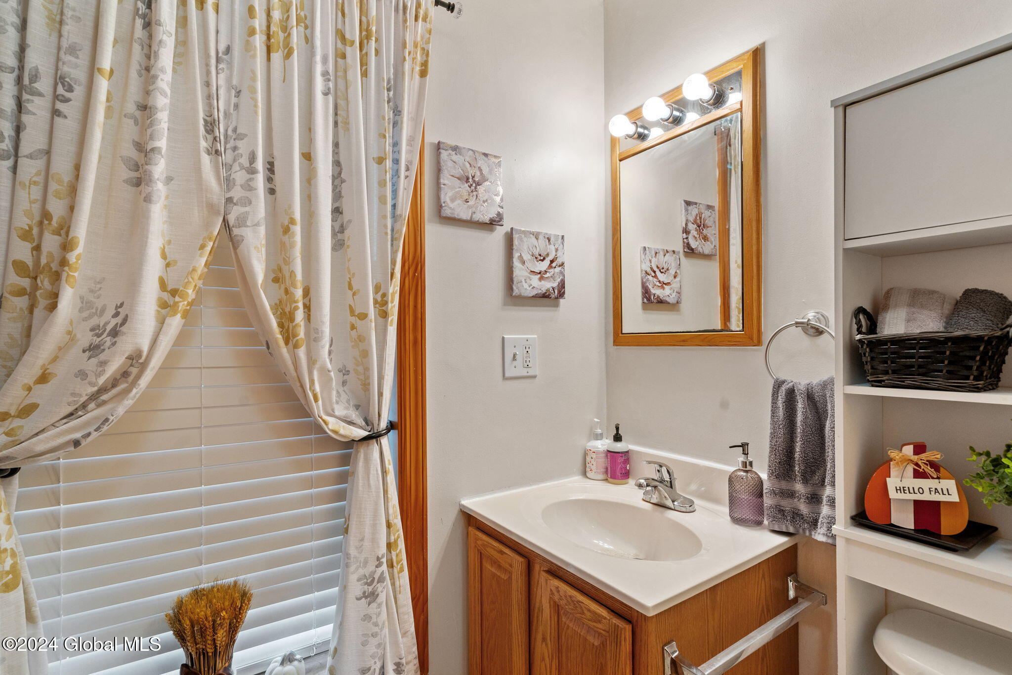 202 Northampton Road Amsterdam, NY 12010 - Photo 31 of 46 25-web-or-mls-202-northampton-rd