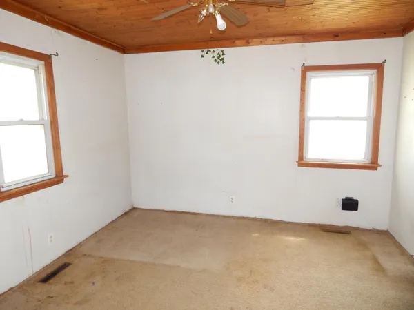 $224,000 | 11392 East Apple Avenue, Ravenna, MI 49451