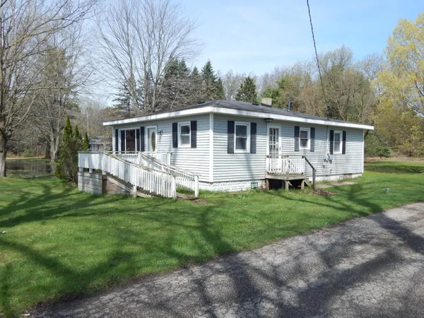 $224,000 | 11392 East Apple Avenue, Ravenna, MI 49451