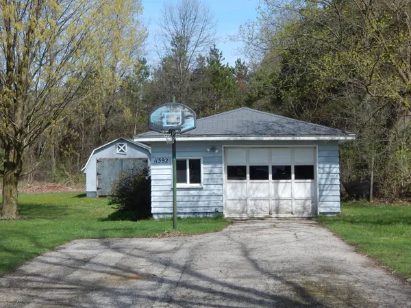 $224,000 | 11392 East Apple Avenue, Ravenna, MI 49451