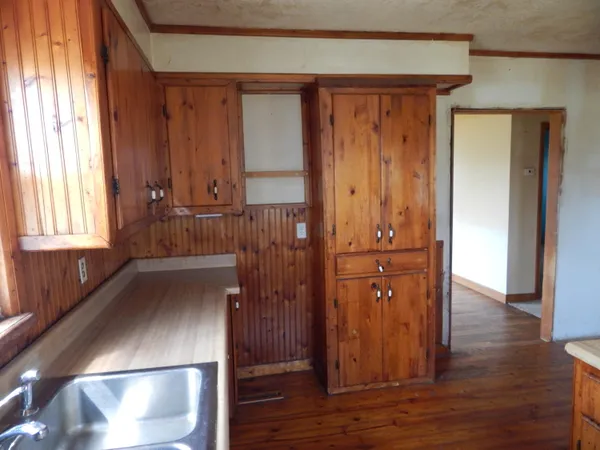 $224,000 | 11392 East Apple Avenue, Ravenna, MI 49451