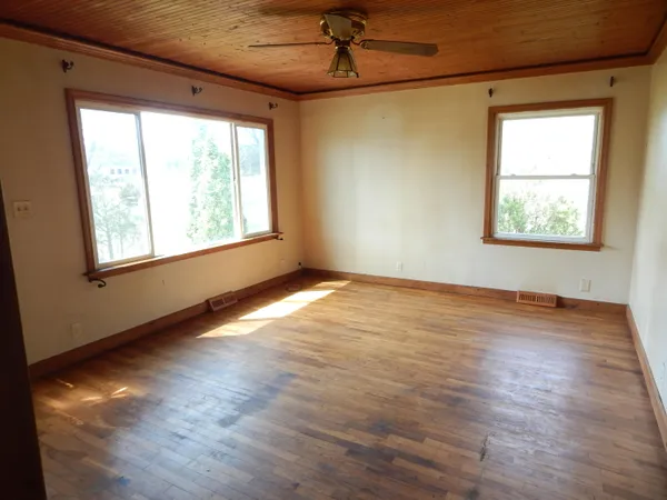 $224,000 | 11392 East Apple Avenue, Ravenna, MI 49451