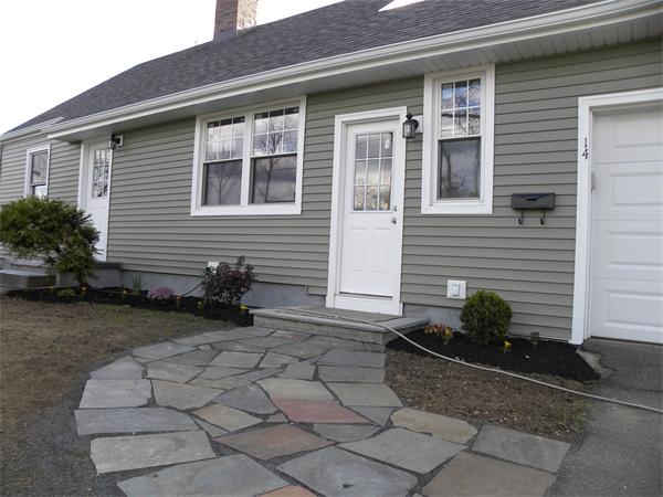 14 Amanda Street Springfield, MA 01118 - Photo 3 of 28