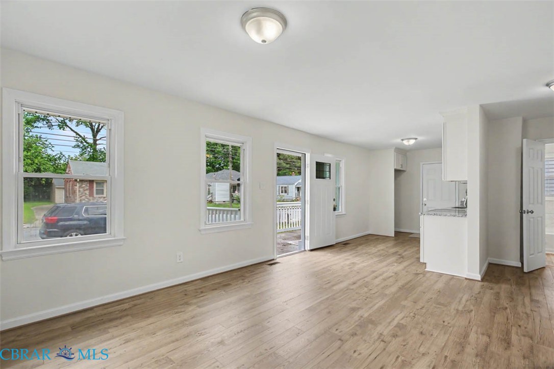 615 Bell Street Hampton, VA 23661 - Photo 9 of 32